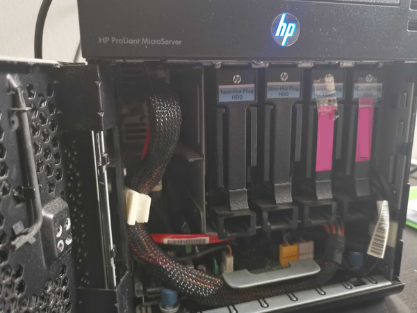 HP N40L micro server as local NAS