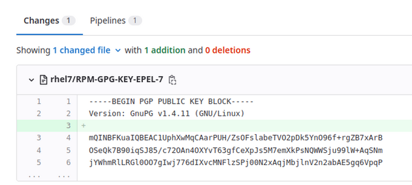 Added missing newline in GPG key