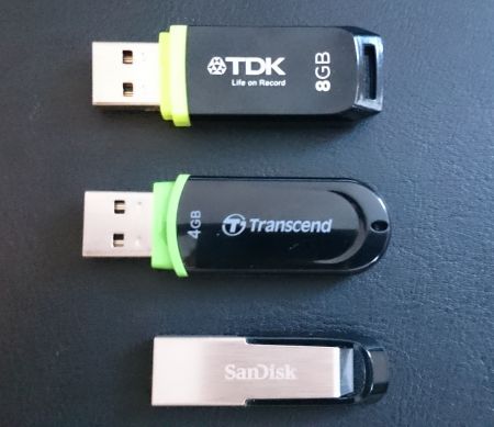 USB Flash Drive Comparison on Linux