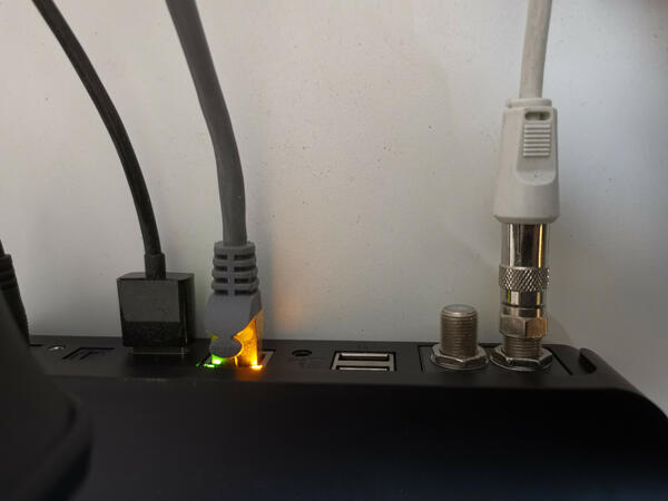 Wetek Openelec box plugs